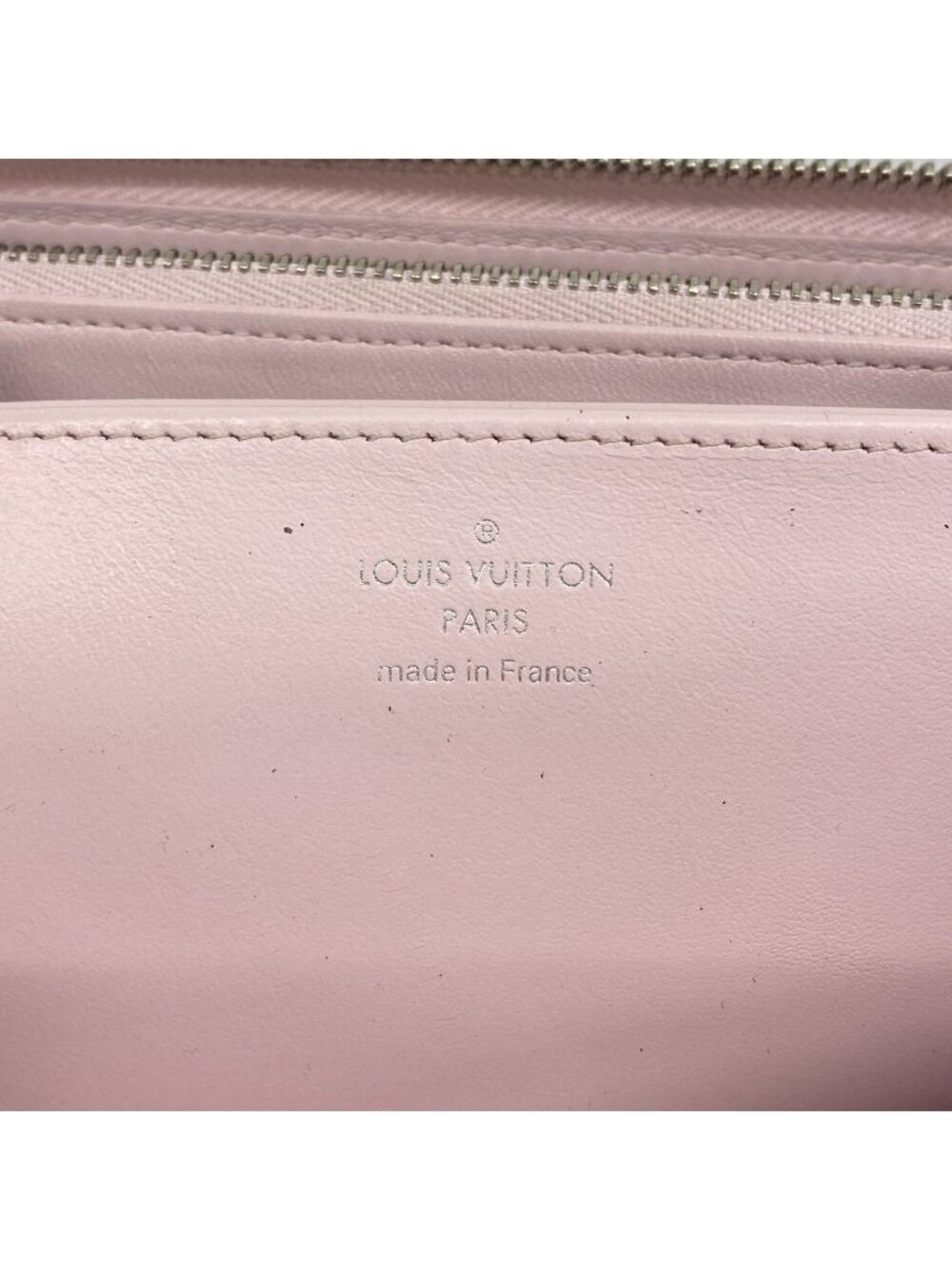 Louis Vuitton Wallet Mahina Zippy Gimo - Picture 4 of 9